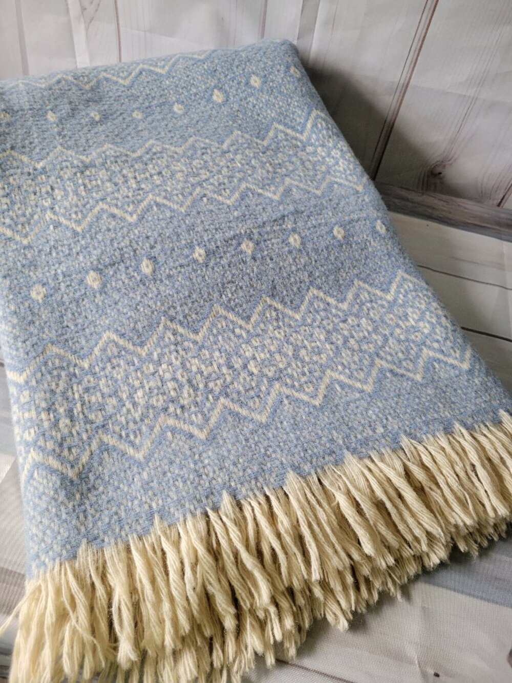 Vintage 100% Virgin Wool Amana Woolen Mills Throw Blanket Blue Nordic Design